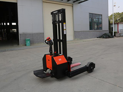 全電動搬運(yùn)車
