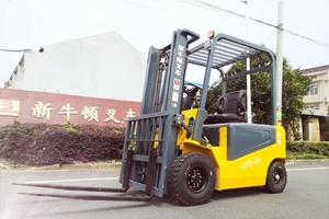 小型電動叉車易損件中相對較易損的是哪個？如何選購？