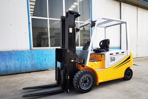 電動叉車機械式轉向系統的裝配與調整