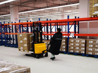 2026年教程系列來(lái)咯！半電動(dòng)堆高車(chē)操作步驟一覽