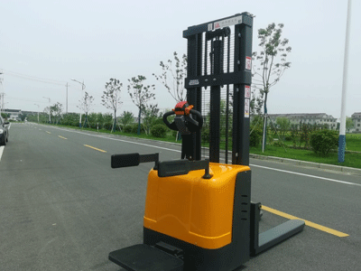 今日解惑篇:電動叉車需要叉車證嗎?