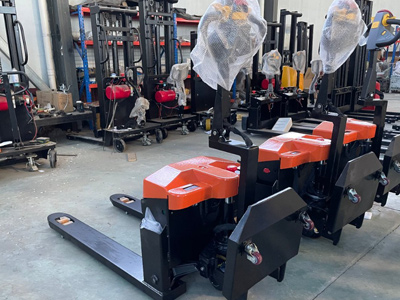 站駕式全電動搬運車好不好用？好用且不貴