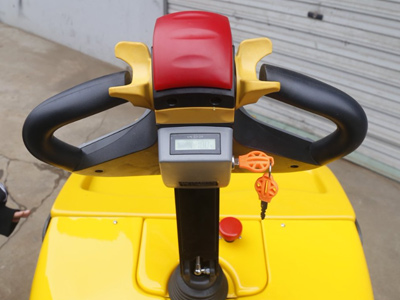 站駕式搬運車手柄