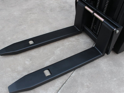 全電動(dòng)步行式堆高車怎么操作？操作指南來咯